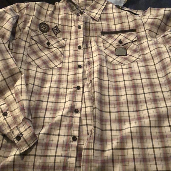 Shirts - Picture 4 of 8